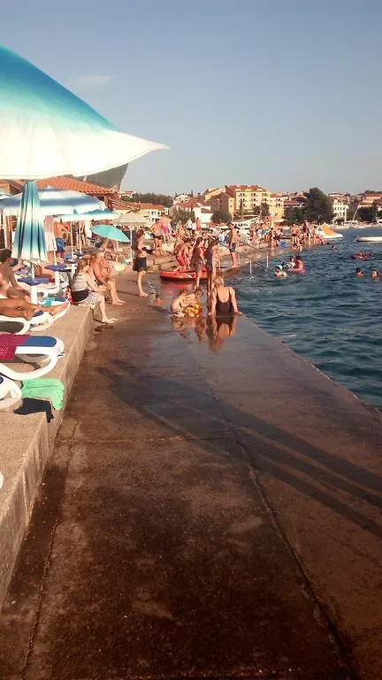 Apartments Cindric Selce
